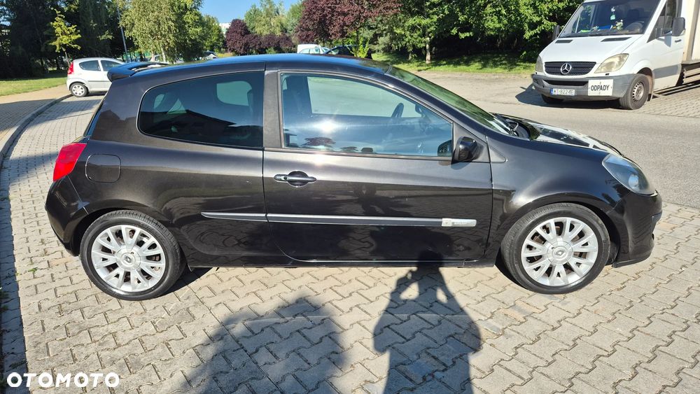 Renault Clio 1.6 Confort Privilege - 11