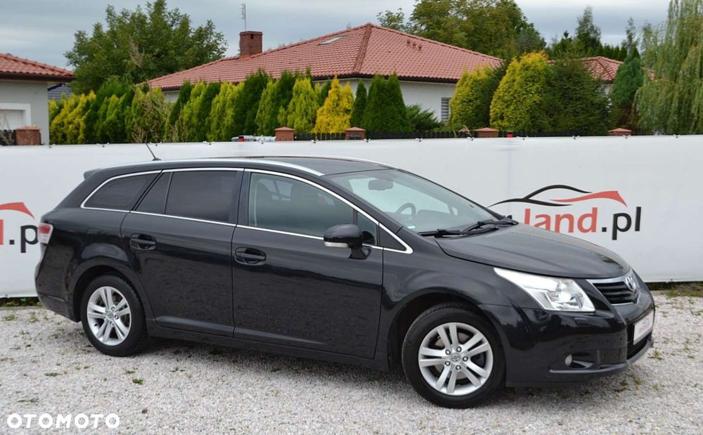Toyota Avensis - 4