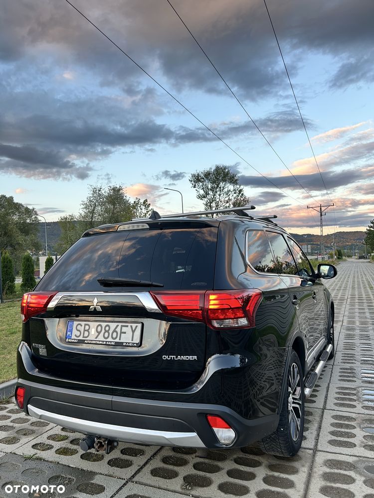 Mitsubishi Outlander - 3
