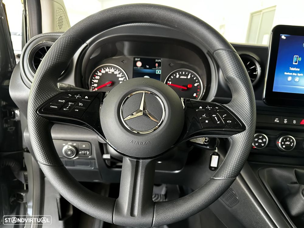 Mercedes-Benz Citan Furgão / Versão Standard - 14