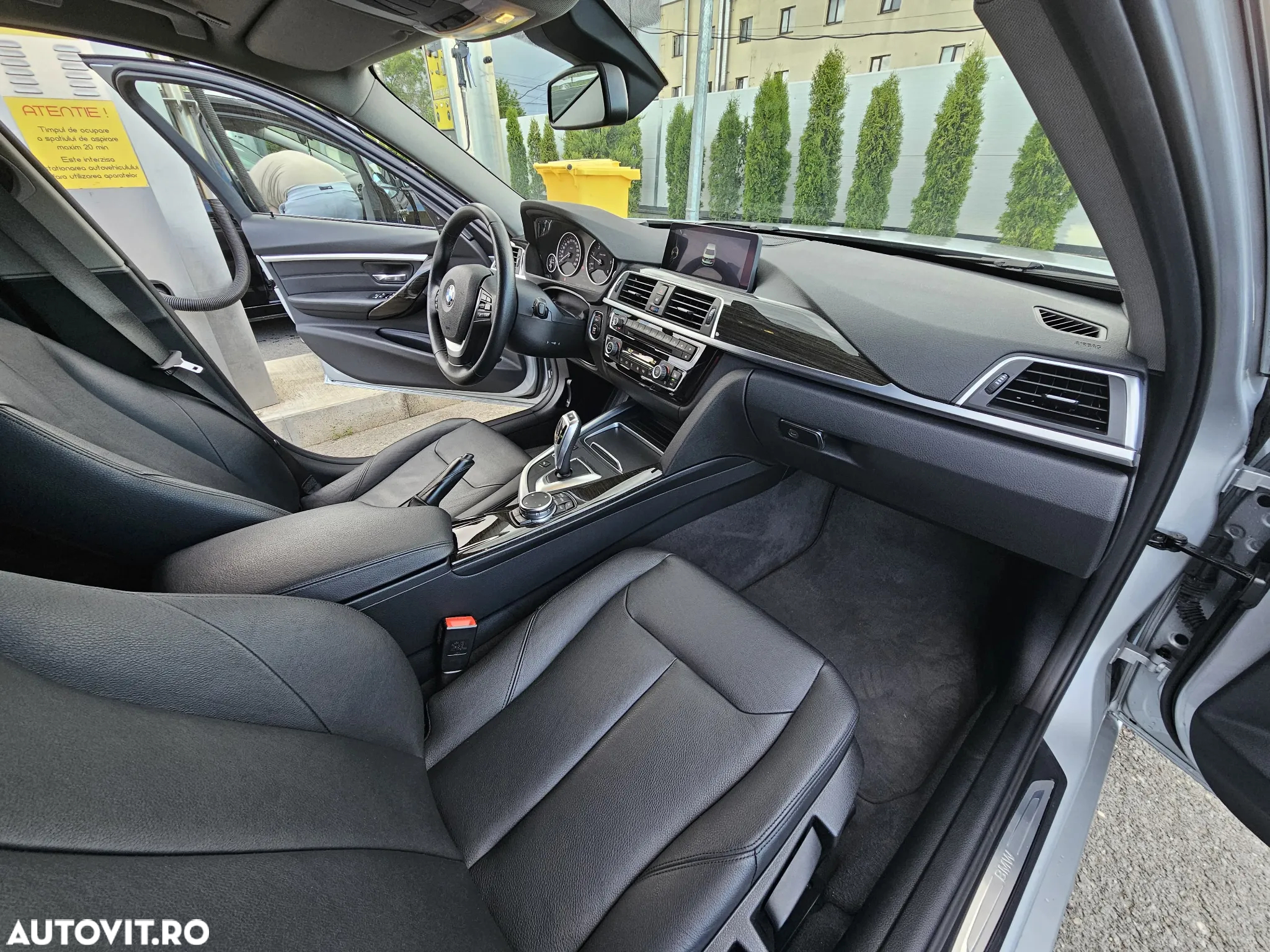 BMW Seria 3 320d Aut. Luxury Line - 6