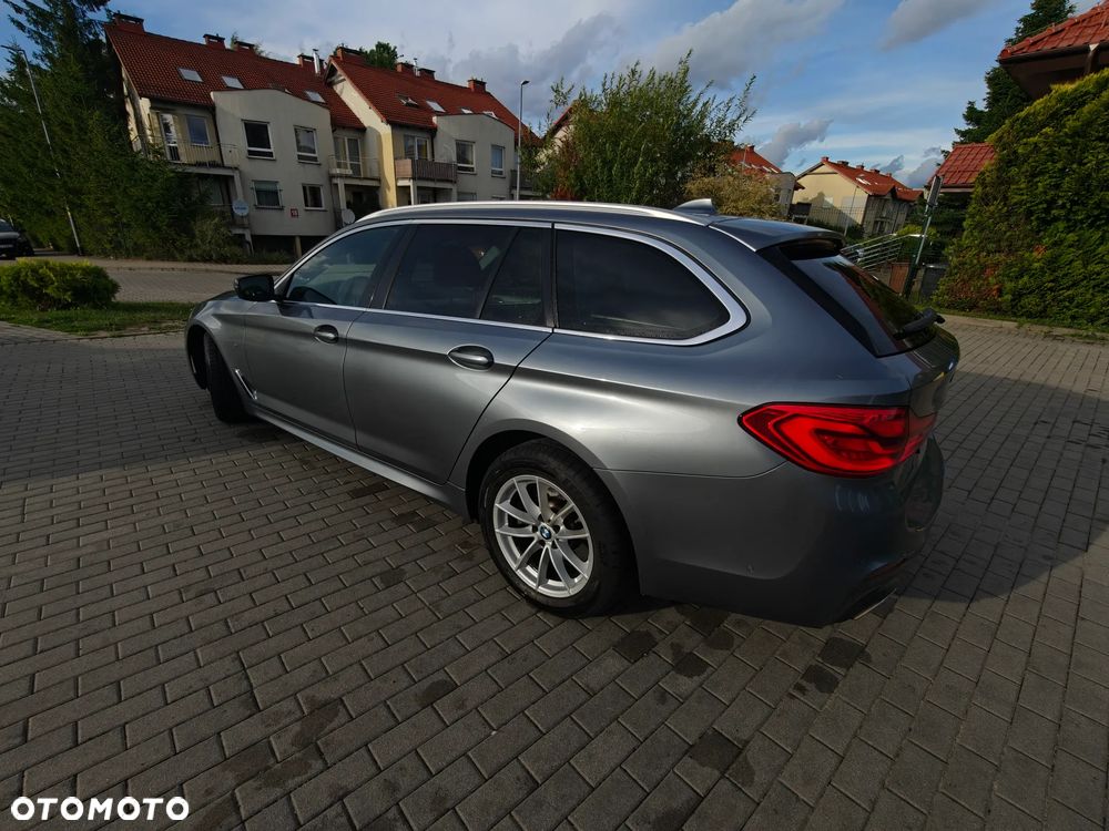 BMW Seria 5 520d M Sport Edition - 9
