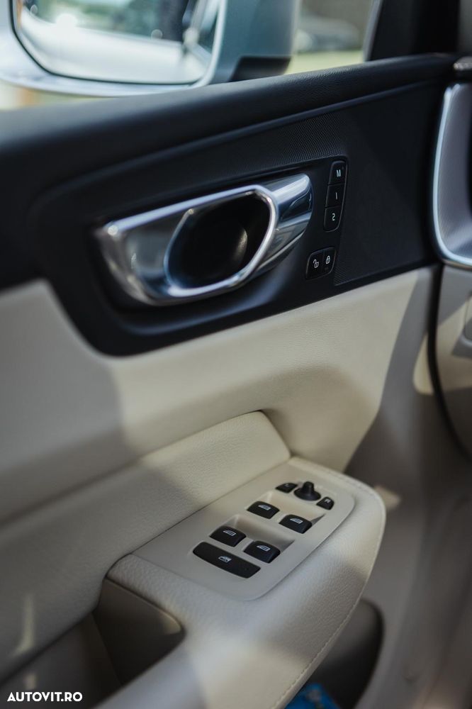 Volvo XC 60 - 22