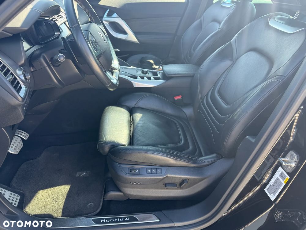 Citroën DS5 Hybrid4 EGS6 SportChic - 32