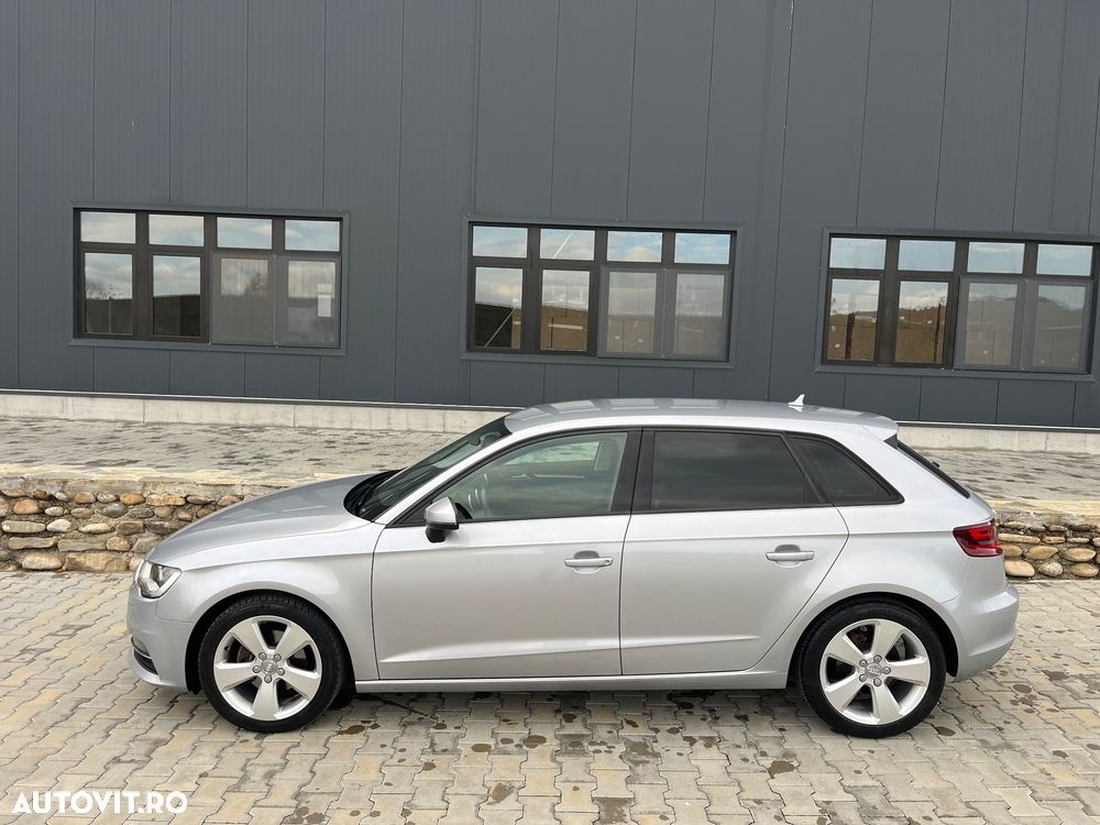 Audi A3 1.6 TDI Sportback S tronic sport - 11
