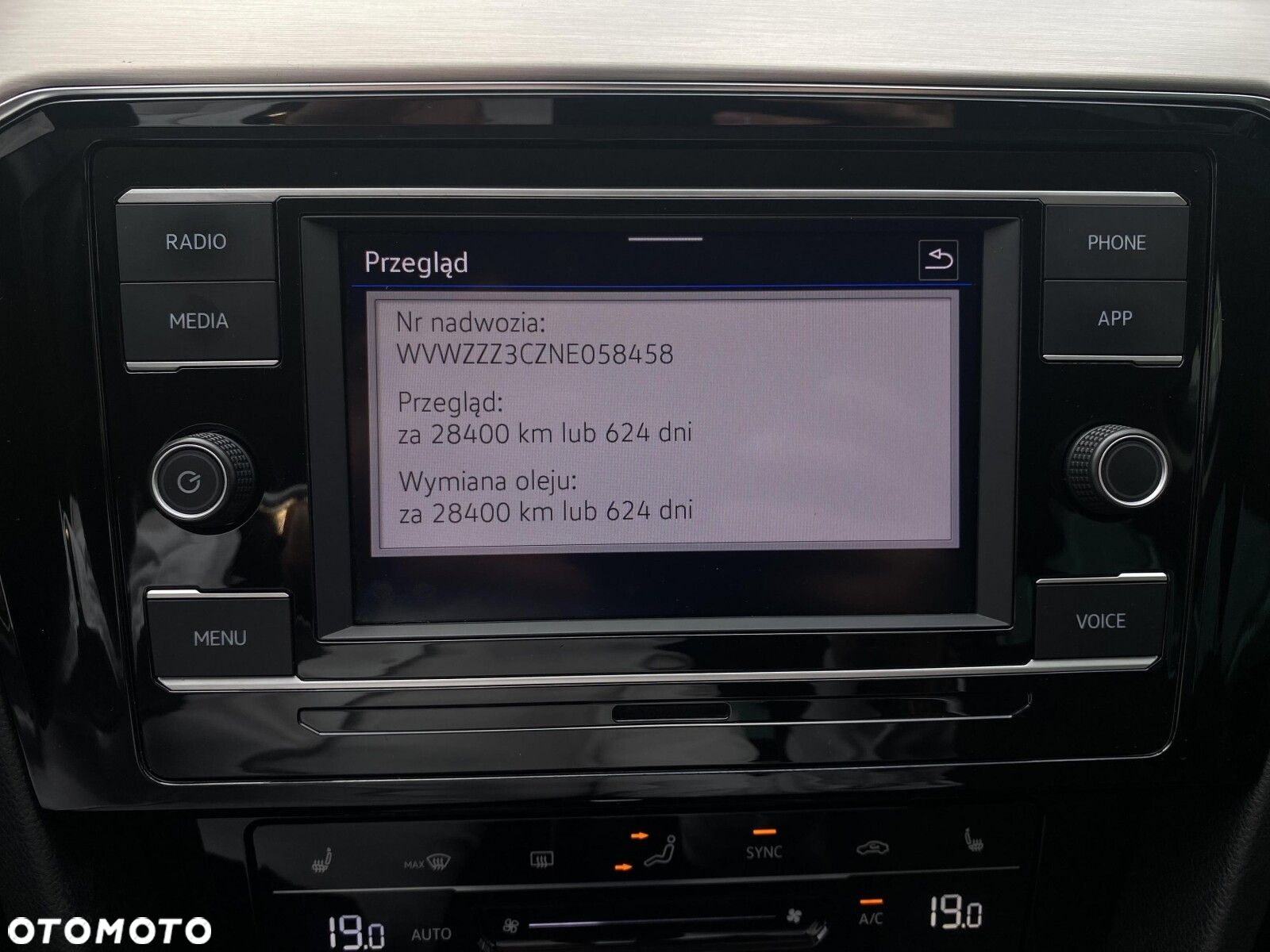Volkswagen Passat 2.0 TSI Elegance DSG - 27