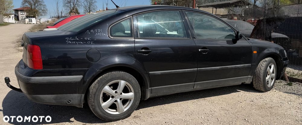 Volkswagen Passat B5 1.9 TDI 110KM 1997 Sedan – na części, Silnik - 4
