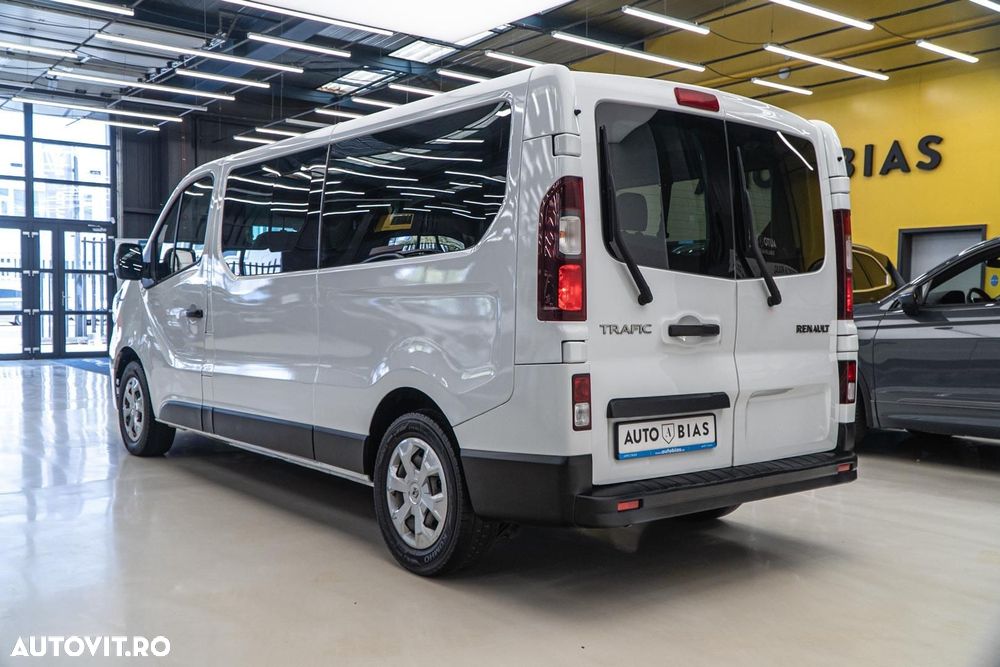 Renault Trafic 2.0 Blue dCi 150 S&S L2 8+1 Zen - 6