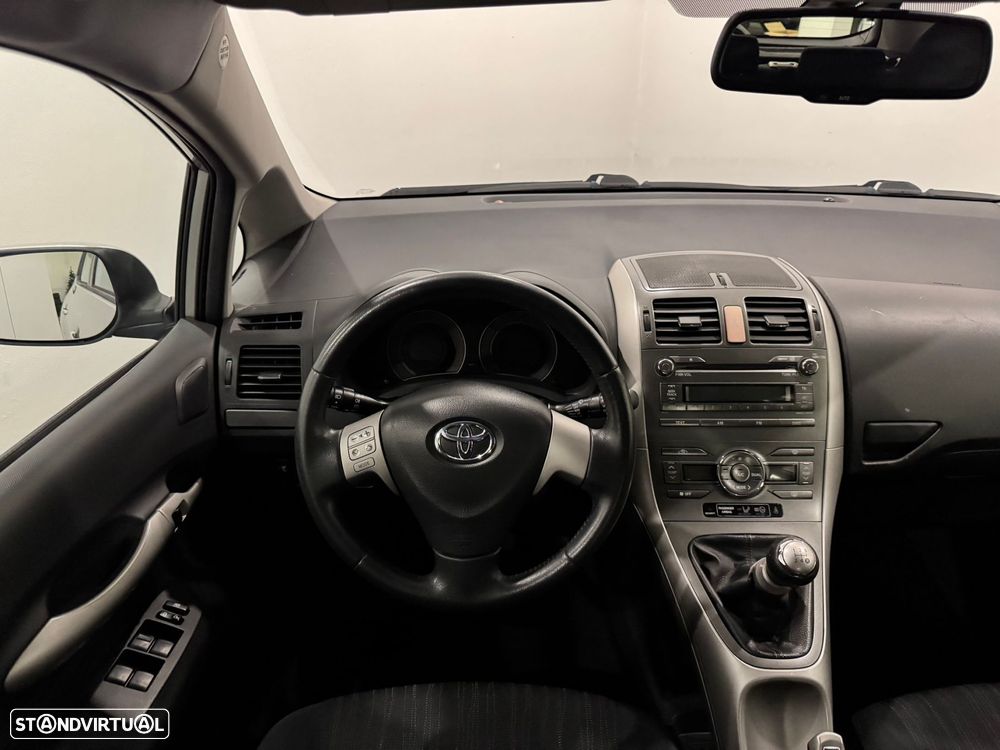 Toyota Auris 1.4 D-4D Sol - 8