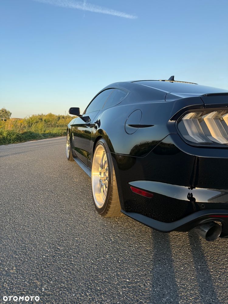 Ford Mustang - 9