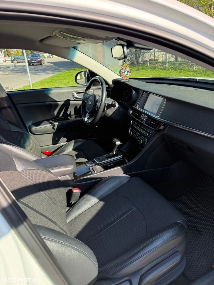 Kia Optima 1.7 CRDI L DCT - 9