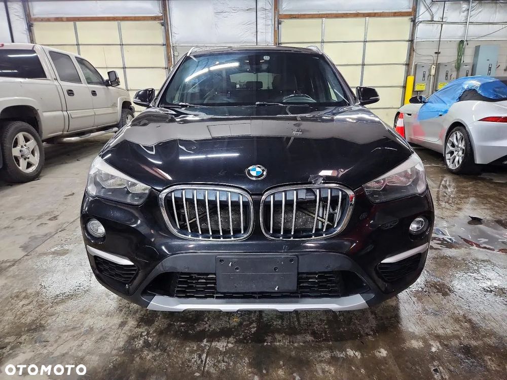 BMW X1 xDrive25i GPF Sport Line - 5