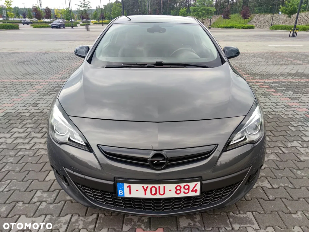 Opel Astra IV GTC 1.4 T Sport - 23