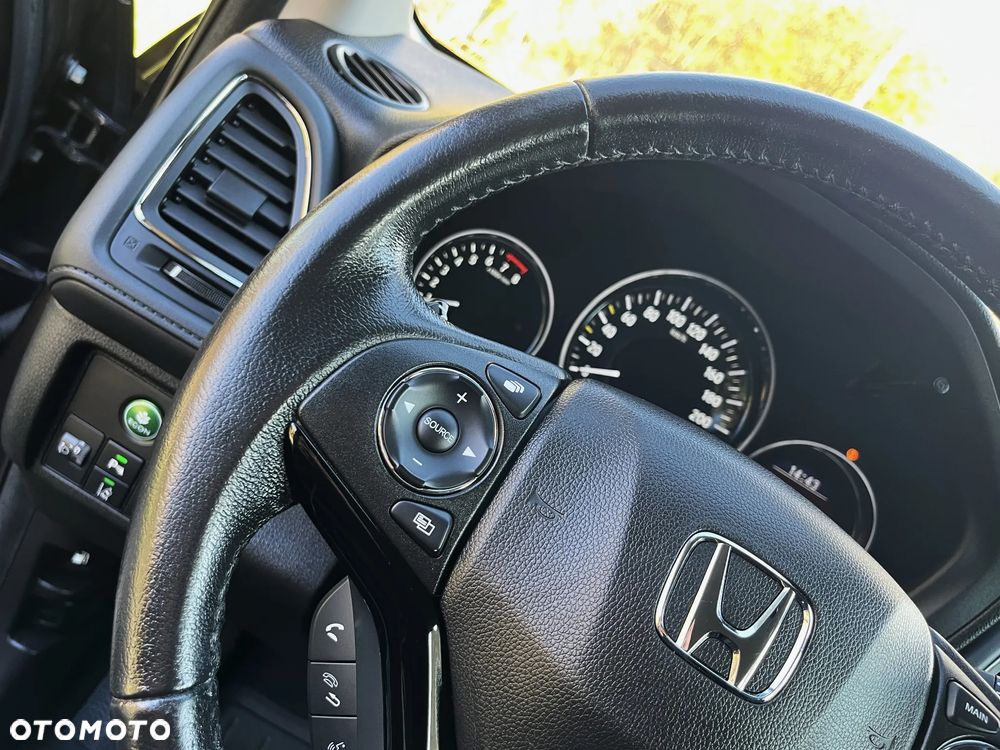 Honda HR-V 1.5 i-VTEC CVT Executive - 23