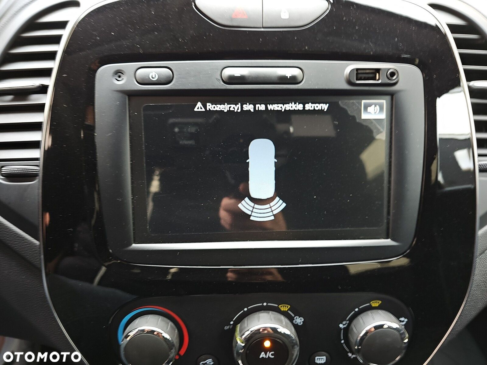 Renault Captur - 23
