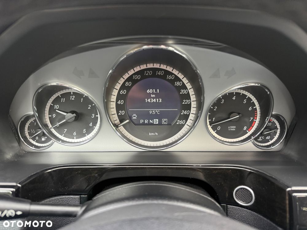 Mercedes-Benz Klasa E 200 BlueEFFICIENCY 7G-TRONIC Avantgarde - 20