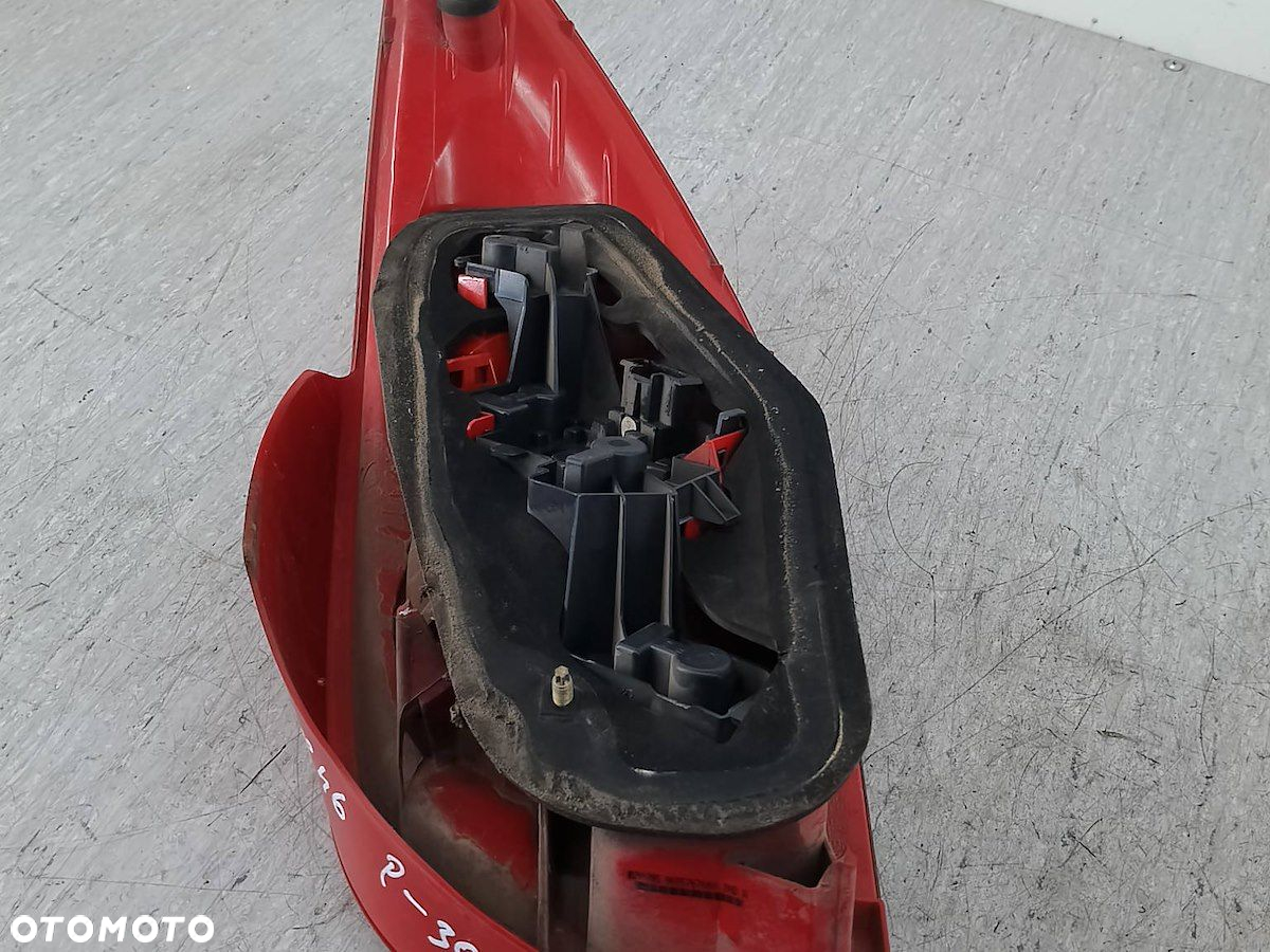 LAMPA TYLNA LEWA PEUGEOT 307 FL 9655767680 HATCHBACK - 5