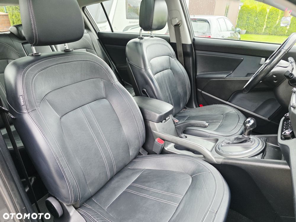 Kia Sportage 2.0 CVVT 4WD Automatik Spirit - 25
