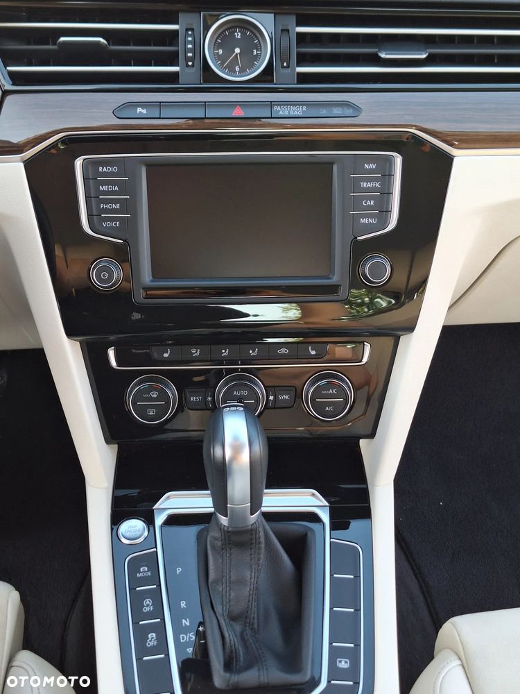 Volkswagen Passat 2.0 TSI BMT Highline DSG - 13