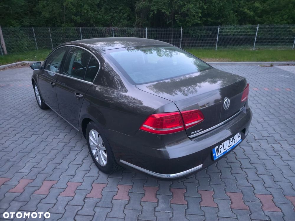 Volkswagen Passat 2.0 TDI Comfortline - 4