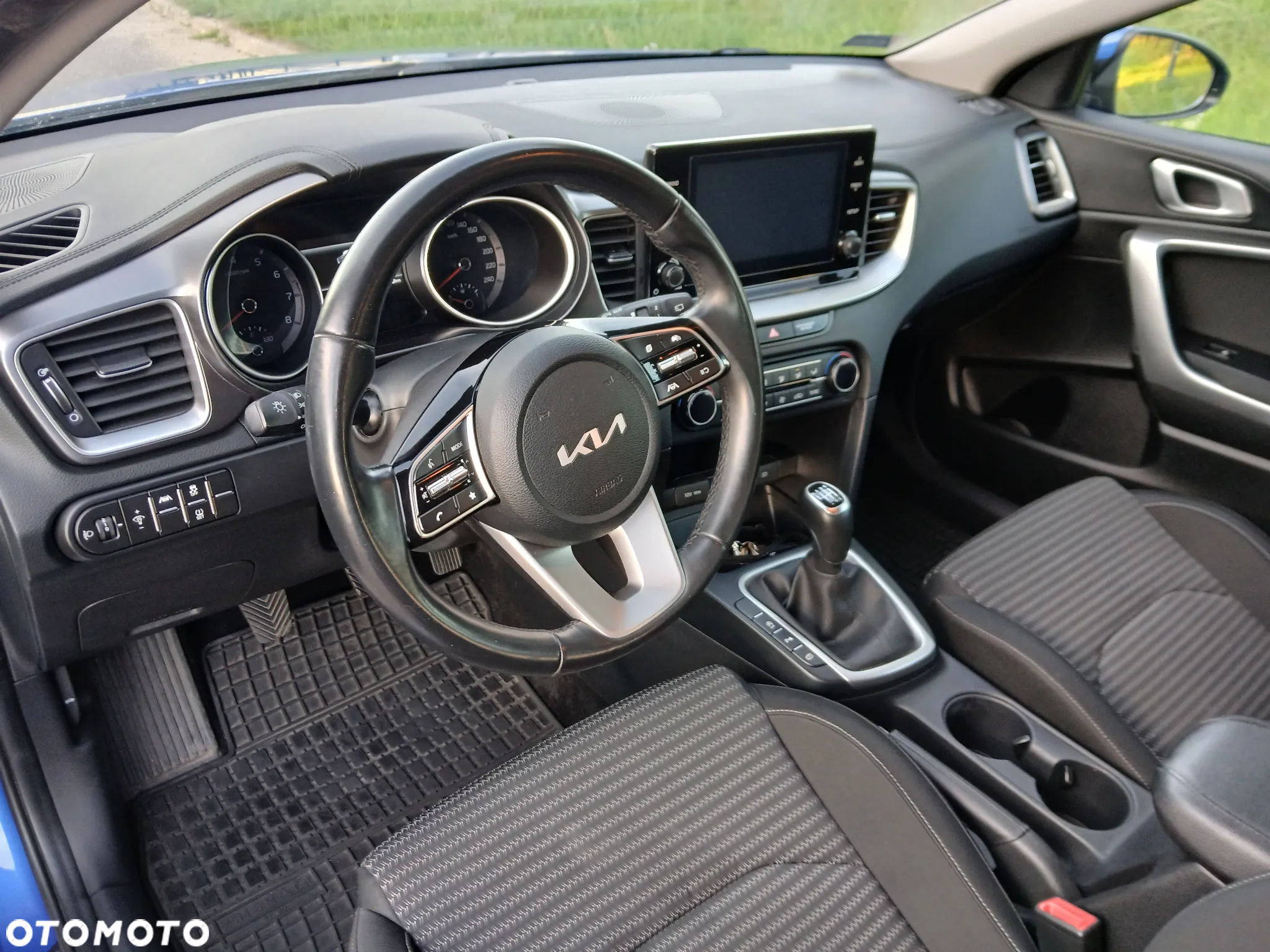 Kia Ceed 1.5 T-GDI M - 10