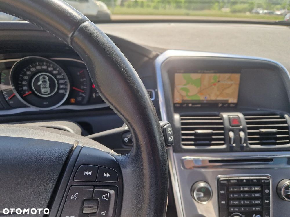 Volvo XC 60 D3 Drive-E Summum - 6
