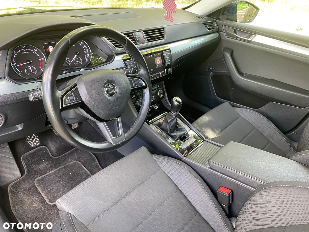 Skoda Superb 1.6 TDI Ambition Greenline - 9