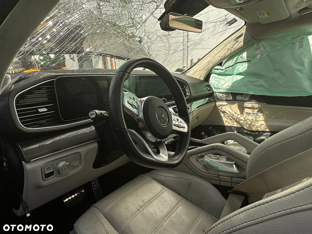Mercedes-Benz GLS - 2