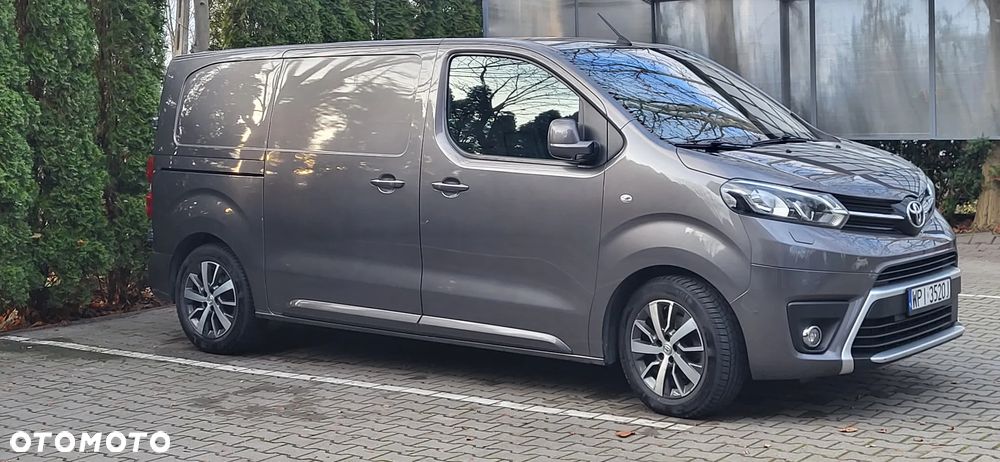 Toyota Proace - 1