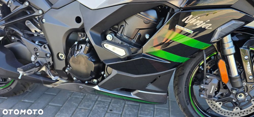 Kawasaki Ninja 1000 SX - 10
