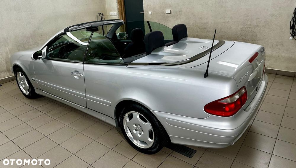 Mercedes-Benz CLK - 34