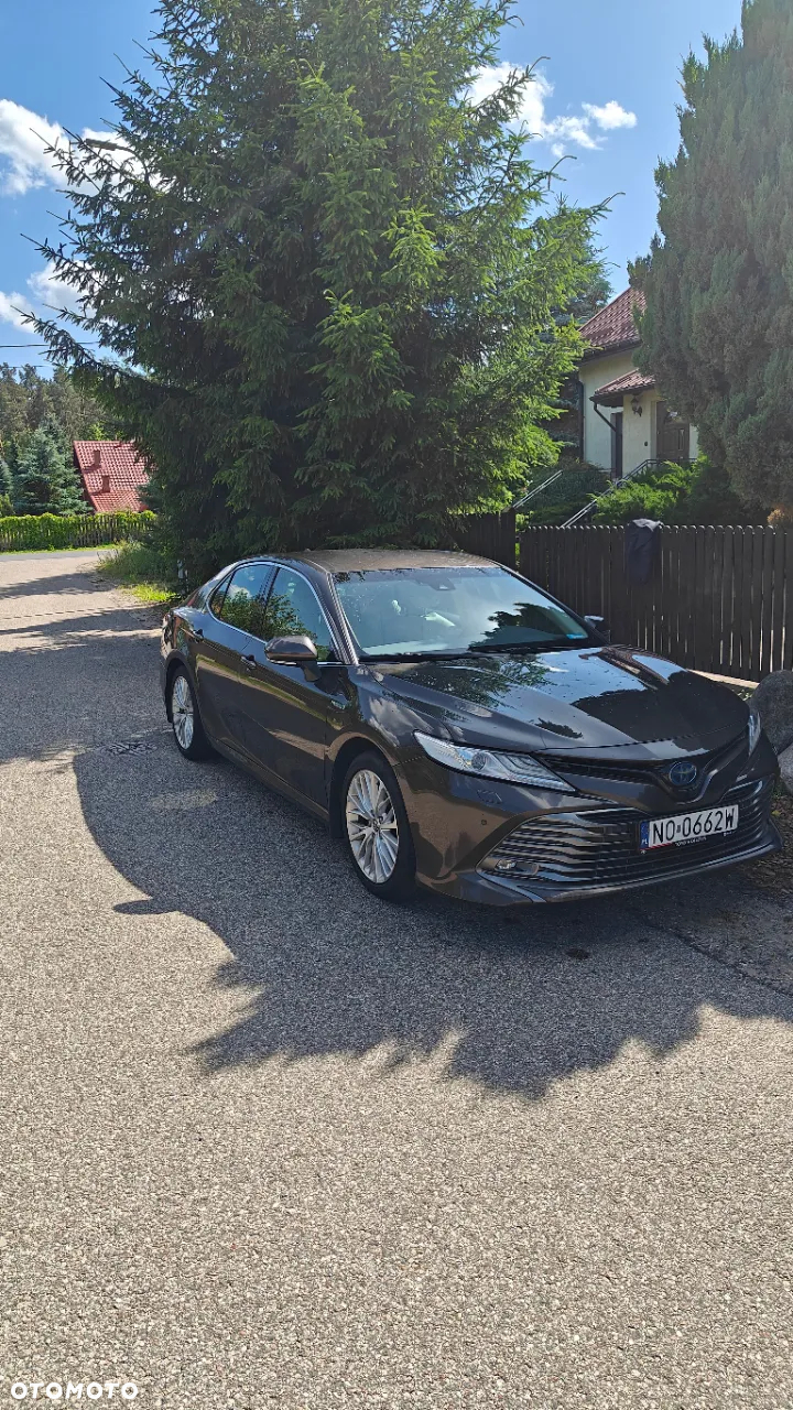 Toyota Camry 2.5 Hybrid Executive CVT - 3