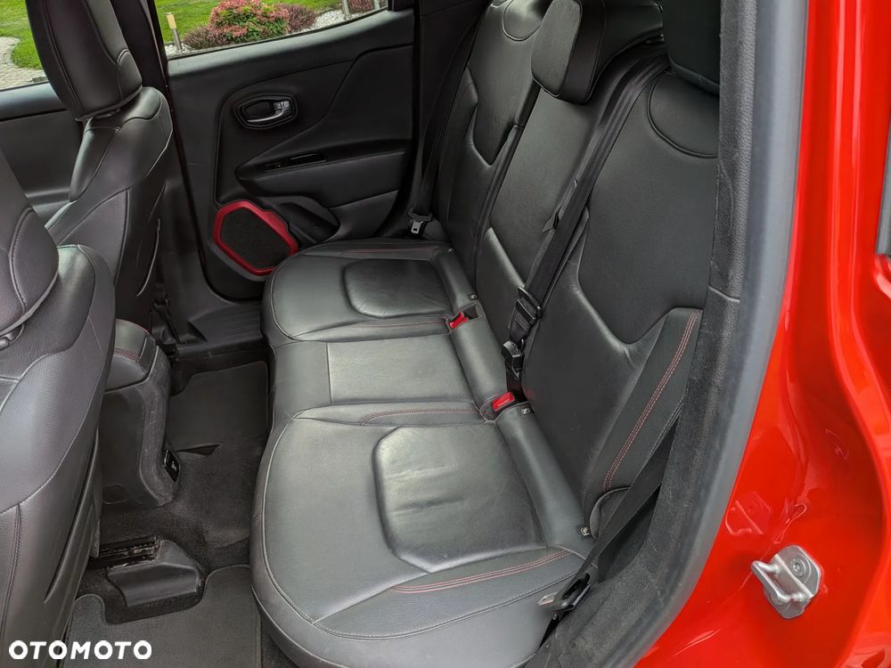 Jeep Renegade - 13