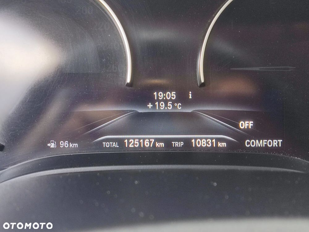 BMW Seria 5 520d - 22