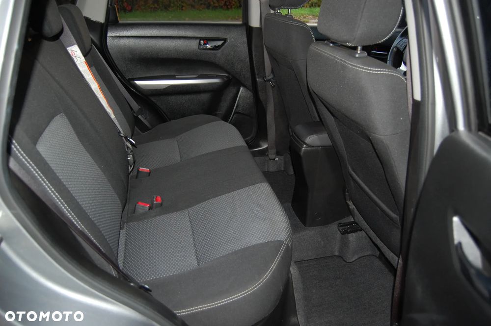Suzuki Vitara - 24
