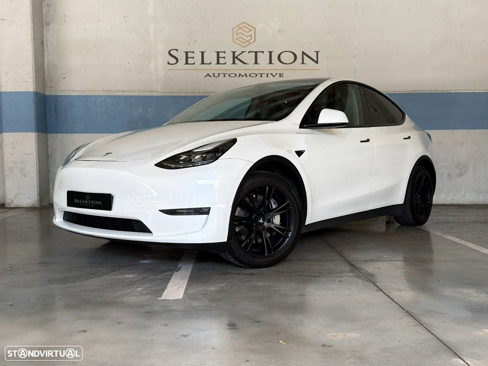 Tesla Model Y - 1
