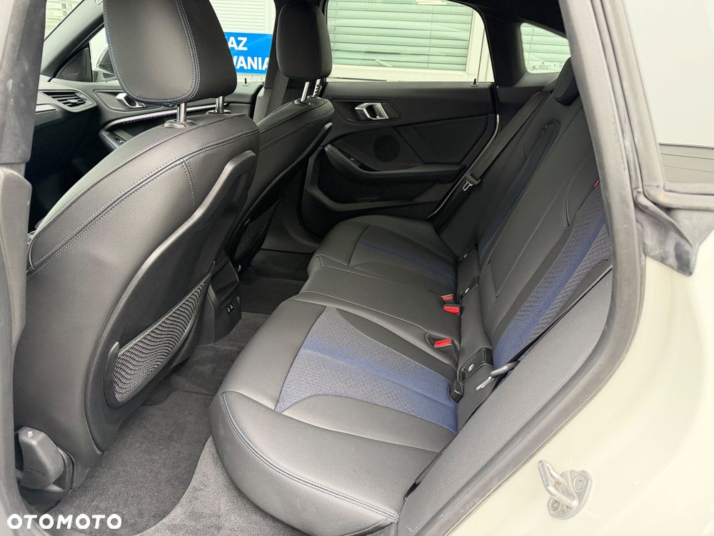 BMW Seria 2 218i M Sport - 19