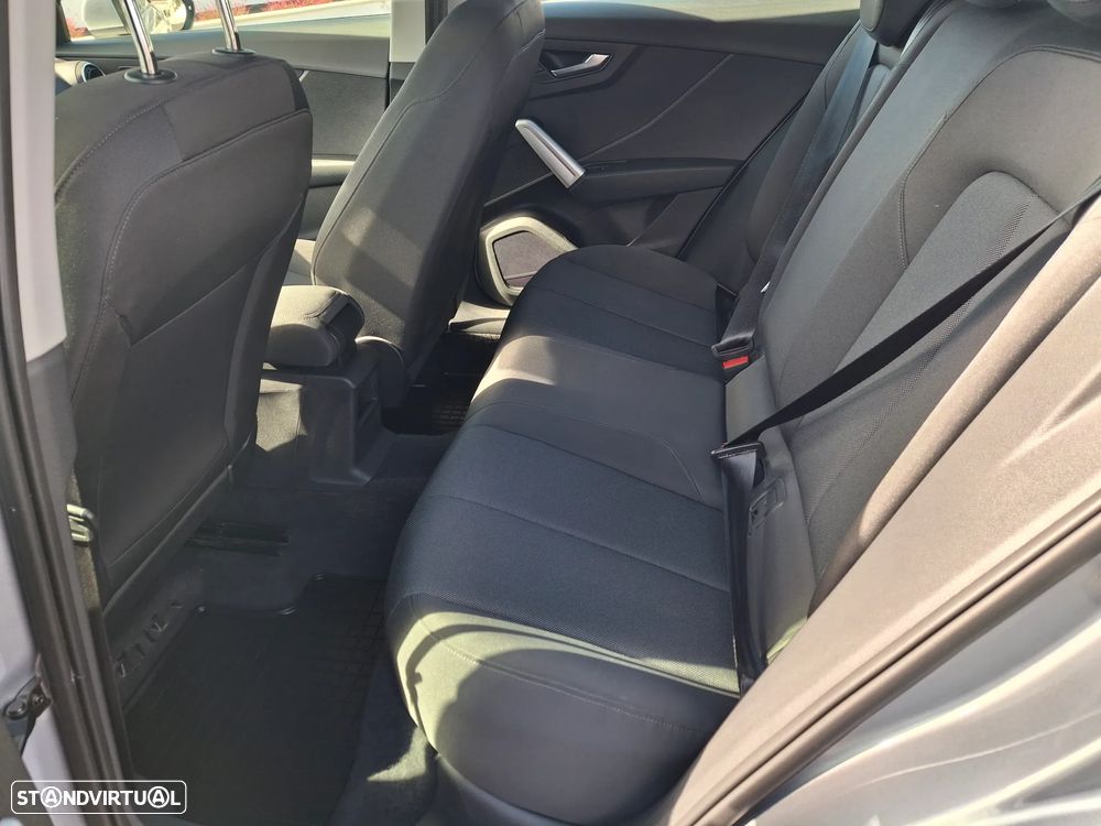 Audi Q2 35 TDI Advanced S tronic - 11