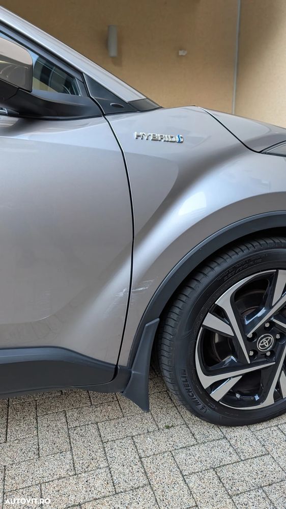 Toyota C-HR 1.8 HSD 4x2 CVT C-lassy LED - 26