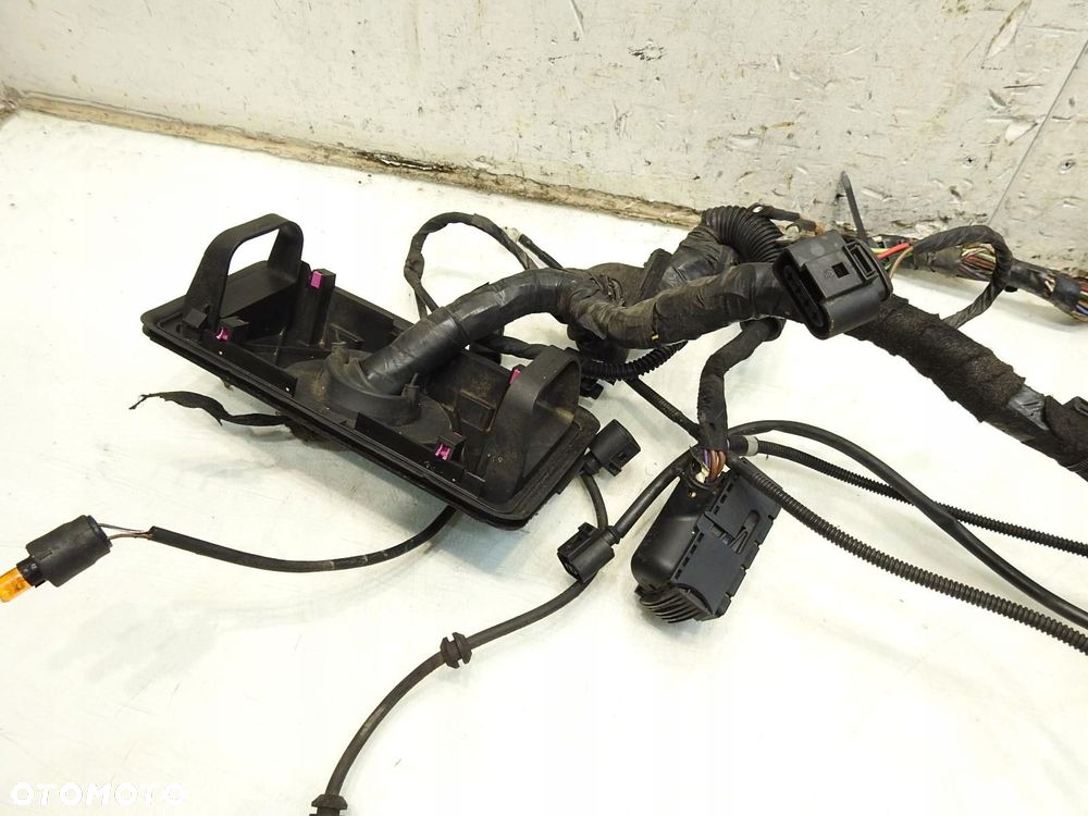 WIĄZKA INSTALACJA KOMORY SILNIKA SKODA FABIA II 1.2 TSI - 8