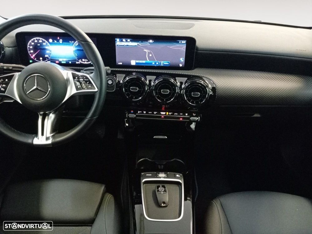 Mercedes-Benz A 250 e - 11