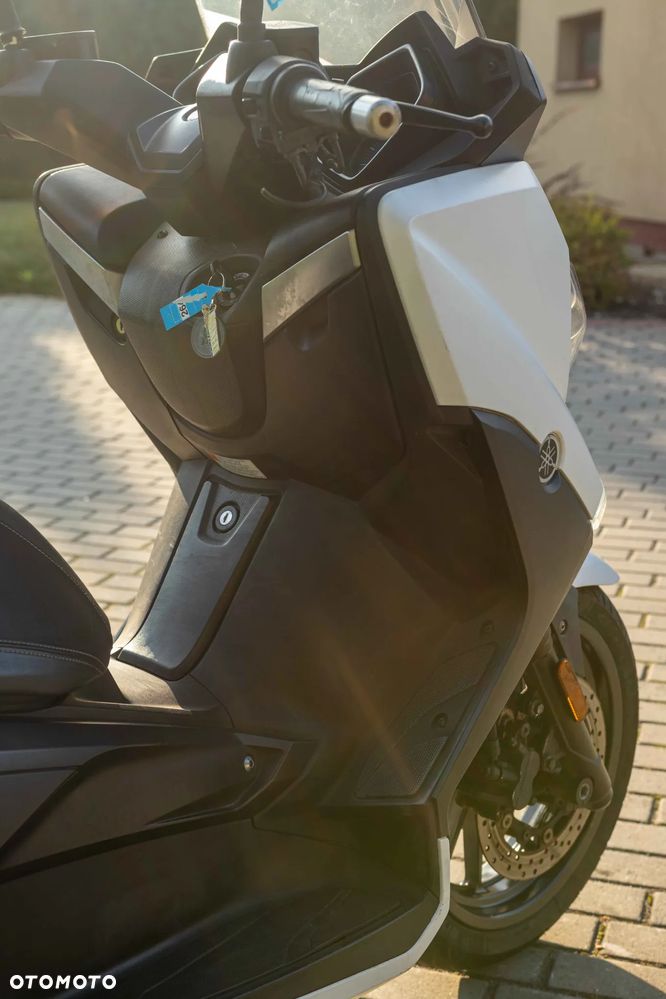 Yamaha X-max - 34