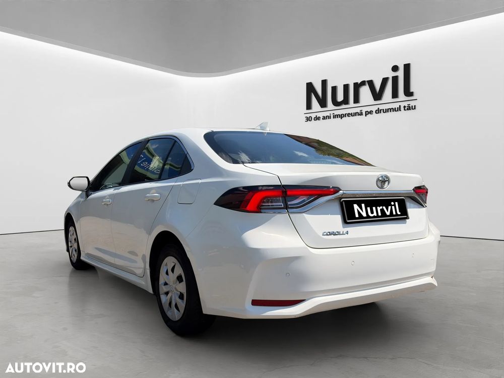 Toyota Corolla - 4
