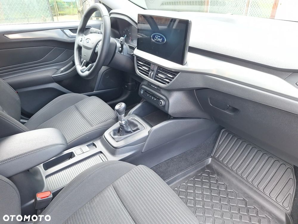Ford Focus - 10