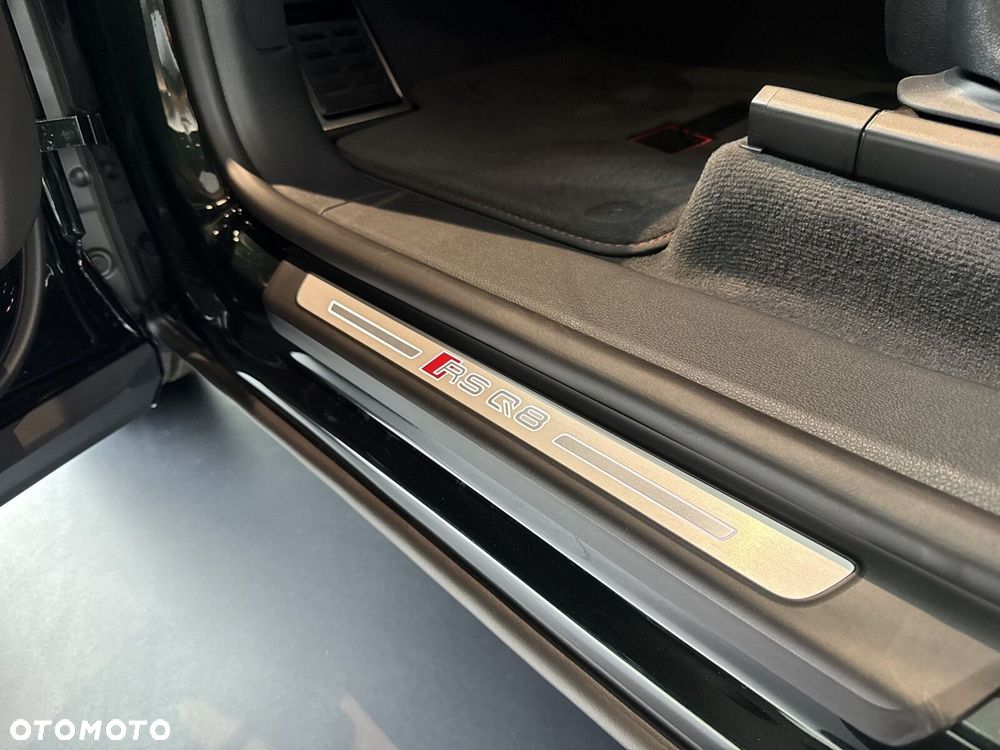 Audi RS Q8 - 26