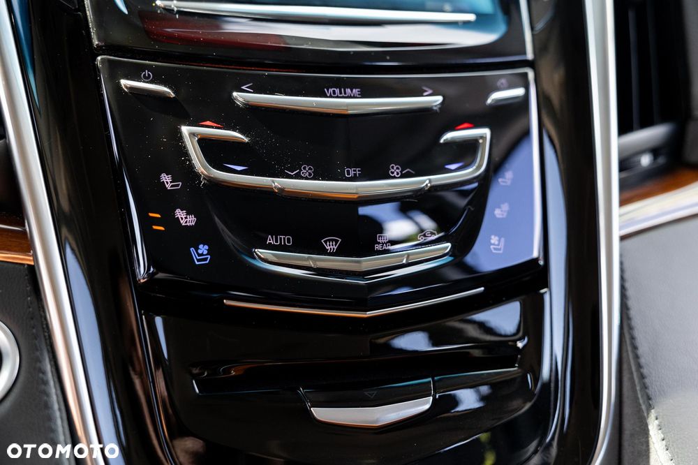 Cadillac Escalade - 26