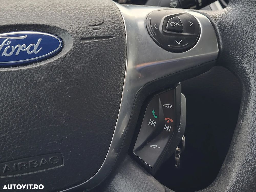 Ford Focus Turnier 1.6 TDCi DPF Start-Stopp-System Champions Edition - 11