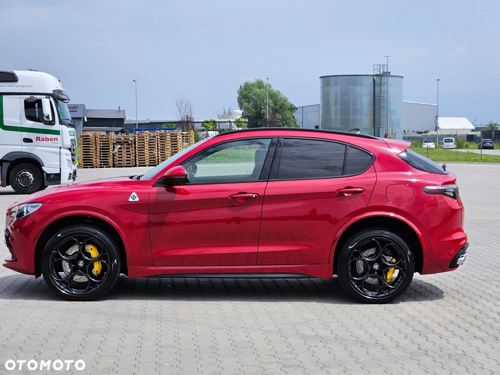 Alfa Romeo Stelvio 2.9 V6 Bi-Turbo Quadrifoglio Q4 - 3