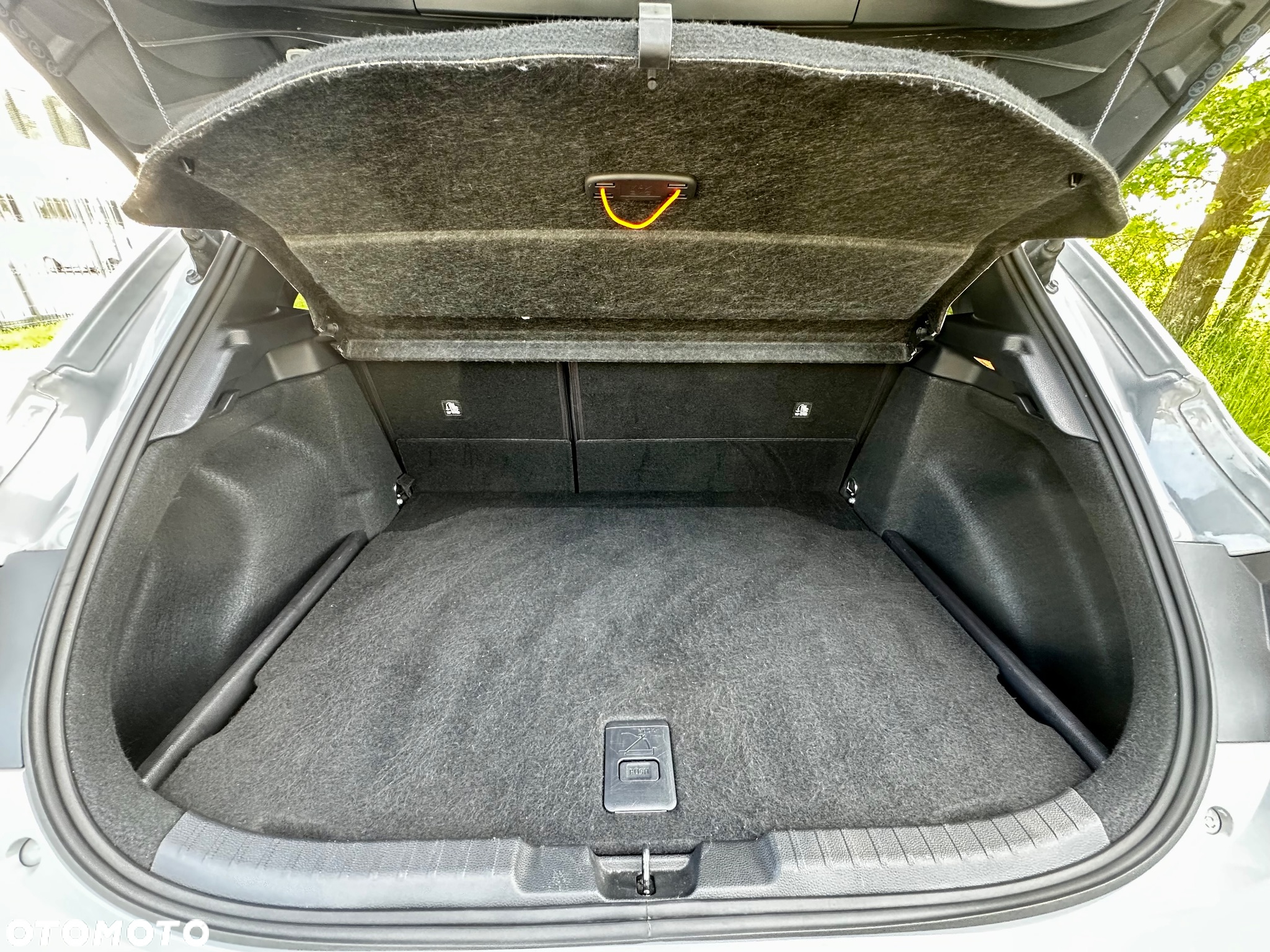 Toyota Corolla 2.0 Hybrid Style - 13