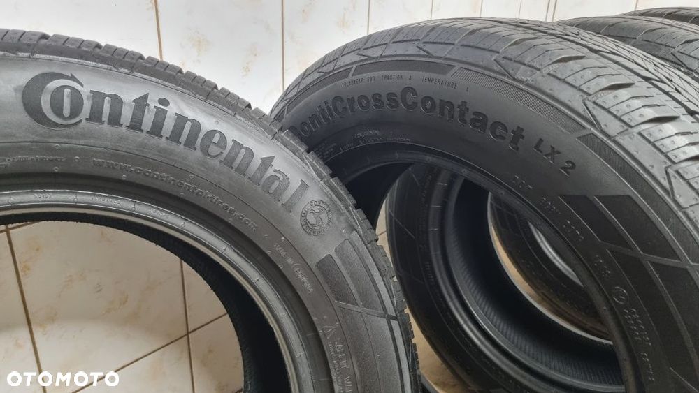 Opony letnie 215/65 R16 98H Continental ContiCrossContact LX2 - 9